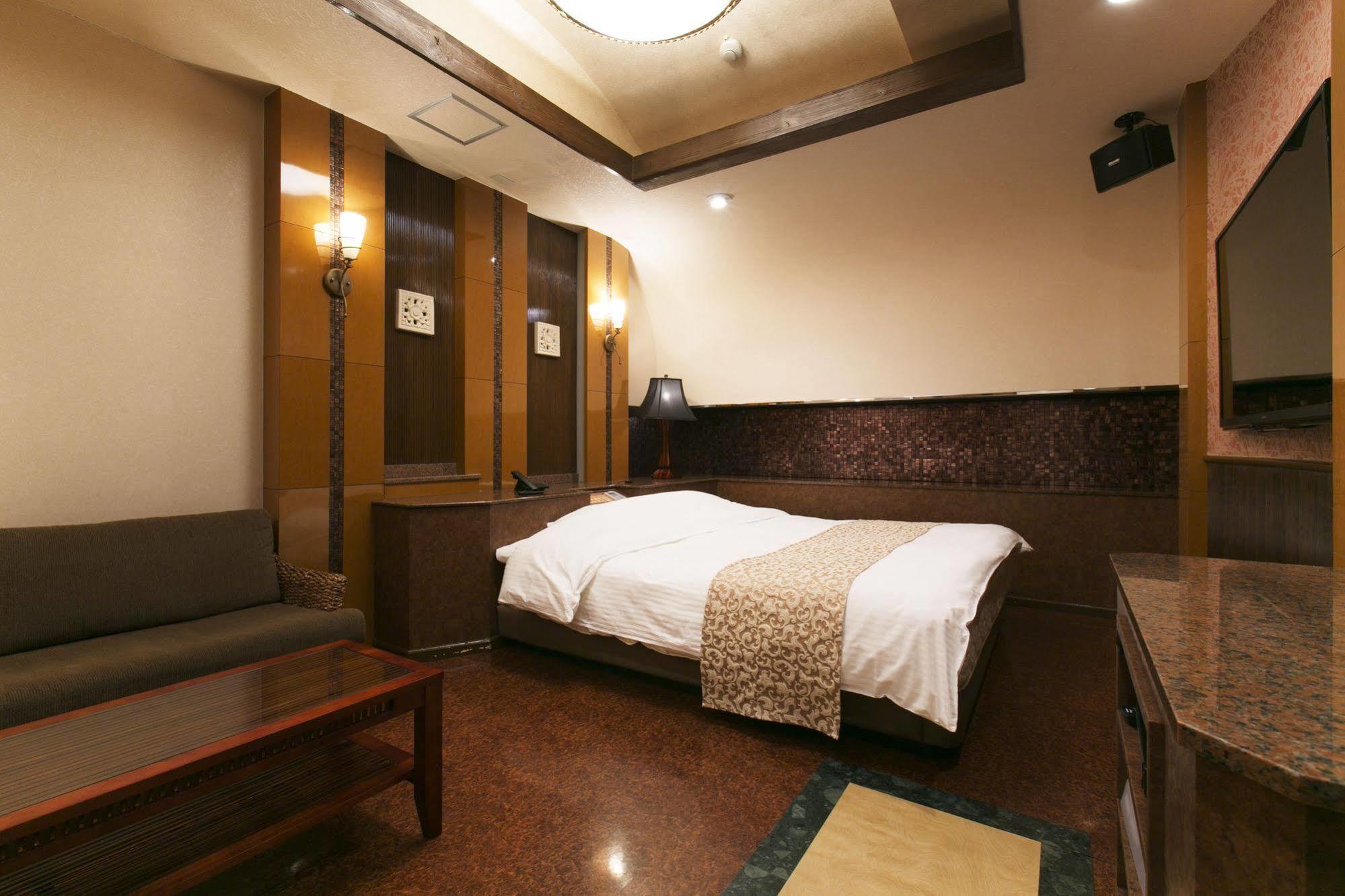Hotel Atlantis Toyonaka (Adults Only) Ngoại thất bức ảnh