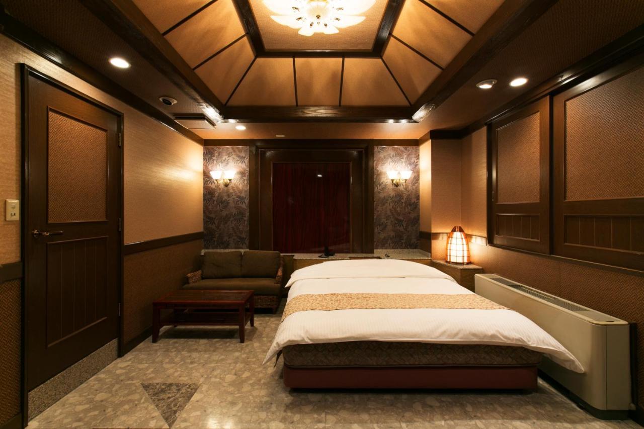 Hotel Atlantis Toyonaka (Adults Only) Ngoại thất bức ảnh